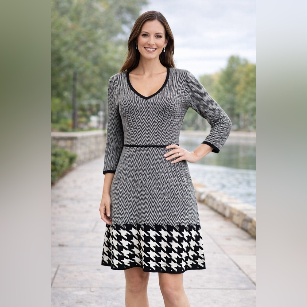 Nine West Chevron Sweater Dress Size M Black White 3/4 Sleeve Knit Knee Length